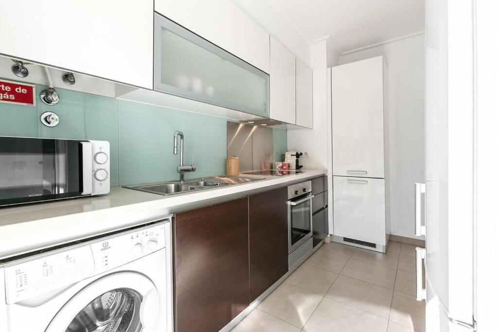 Lisbon Metro Apartment Лиссабон Экстерьер фото